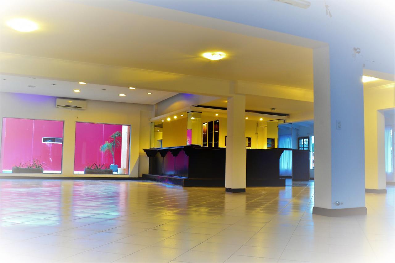 Hotel Pedrino Venado Tuerto Buitenkant foto